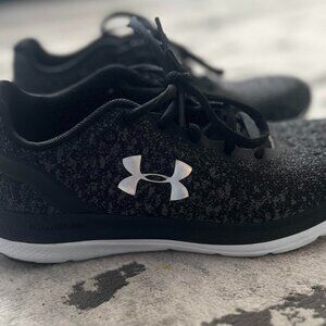 Under Armour Women's Sneakers (Size 6)